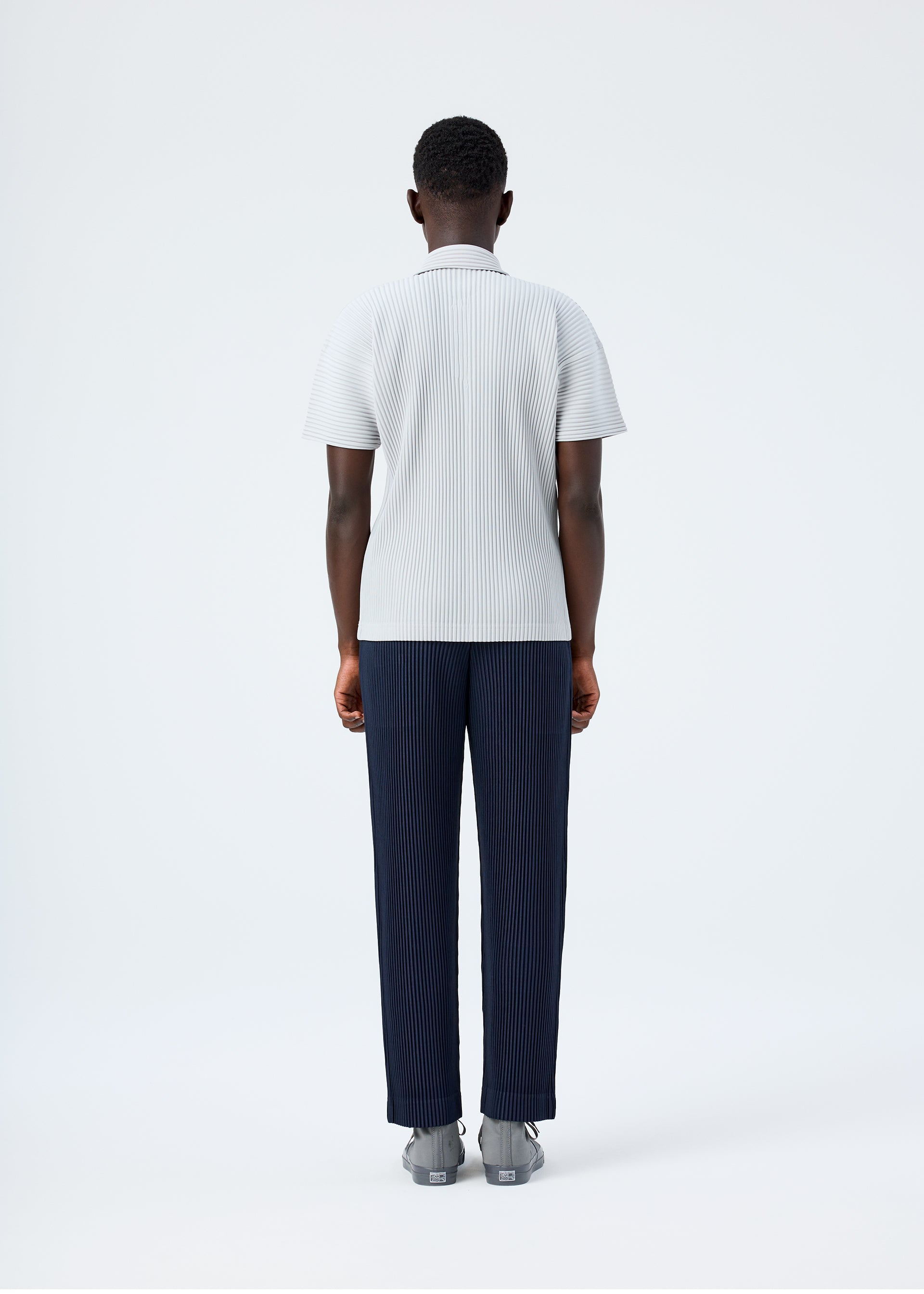 BASICS – isseymiyake.com