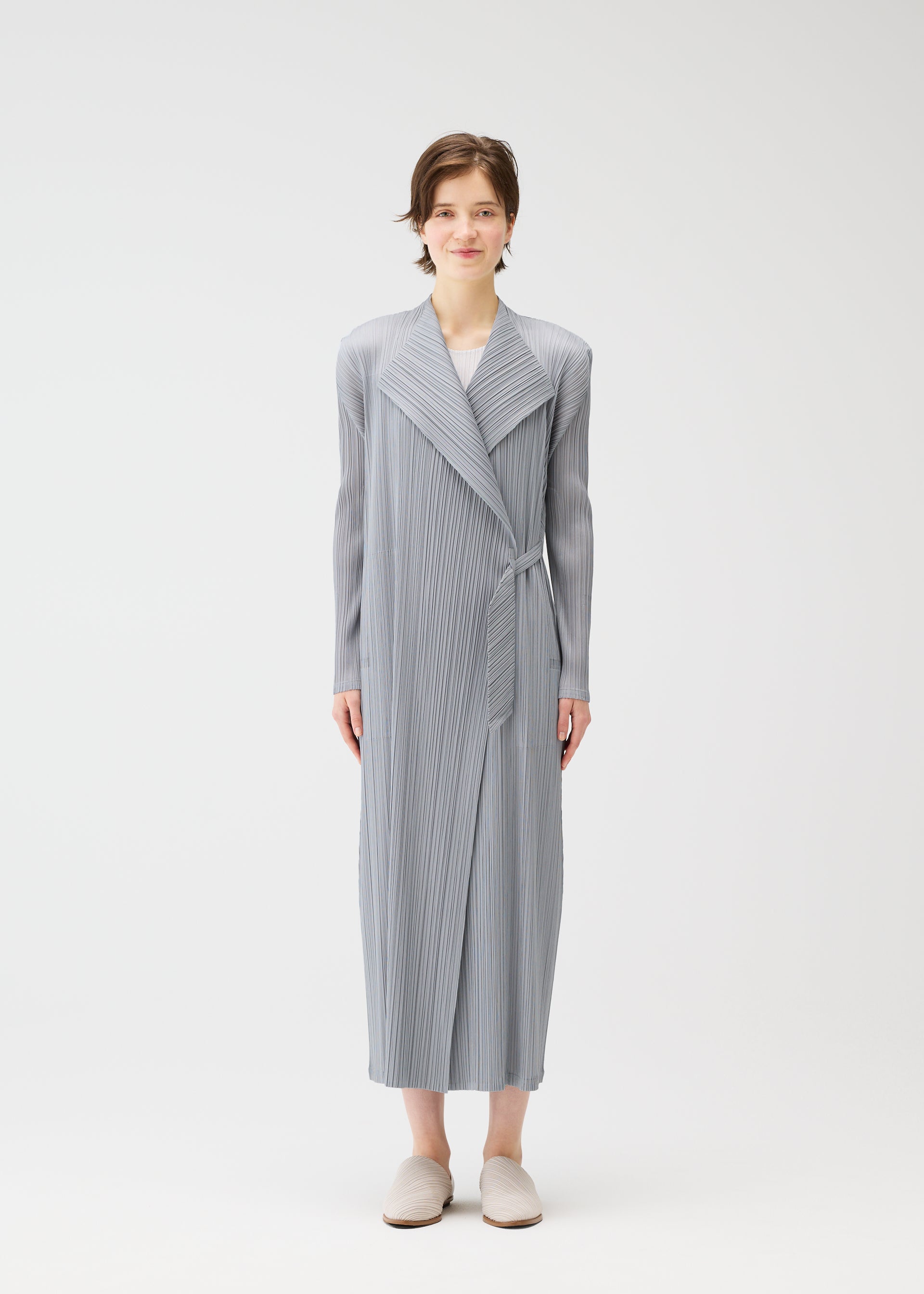 PLEATS PLEASE ISSEY MIYAKE – isseymiyake.com