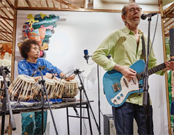 81.3 FM J-WAVE : RADIO SAKAMOTO