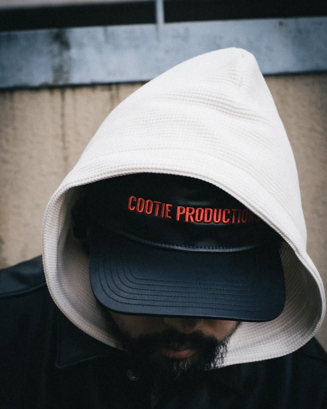 COOTIE PRODUCTIONS/Damp Coated Satin 5 Panel Cap（Black/White）［5