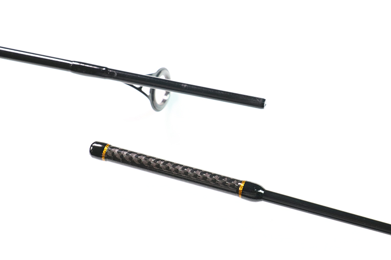 オールインワンで全部楽しむ。それがBLACK EGG” - FRESH WATER バス