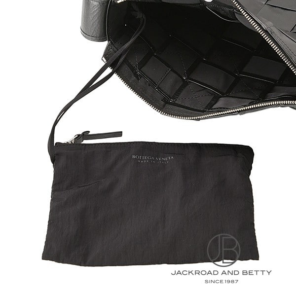 カセット マキシ イントレチャート ショルダーバッグ ブラック 黒