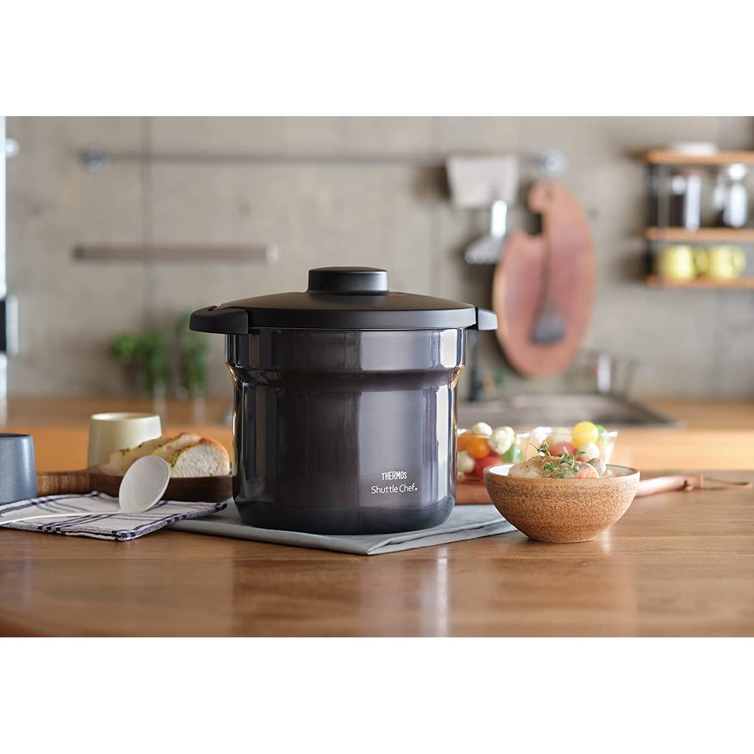 Thermos Vacuum Insulated Cooker Shuttle Chef KBJ-4500/KBJ-4501 4.3L