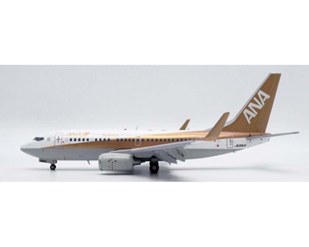 www.JetCollector.com: ANA - All Nippon B737-700 Gold JA01AN 1:200
