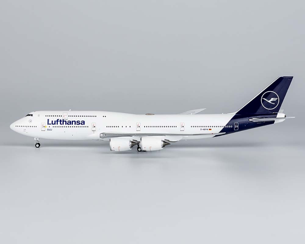 www.JetCollector.com: Lufthansa B747-8I D-ABYA 1:400 Scale NG78027