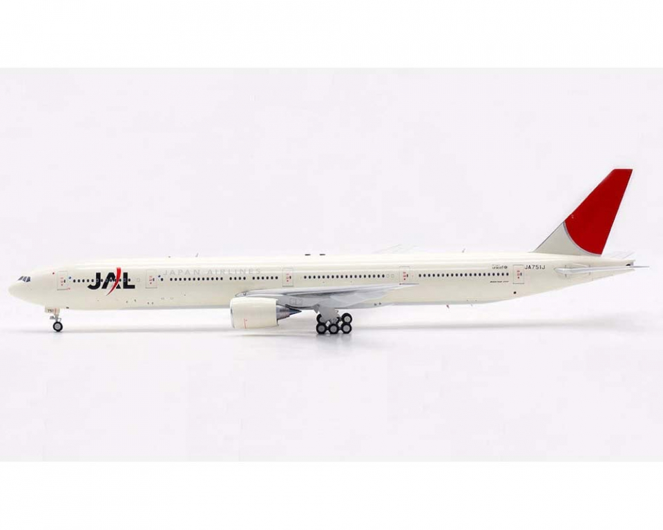 www.JetCollector.com: JAL B777-300 w/stand JA751J 1:200 Scale B