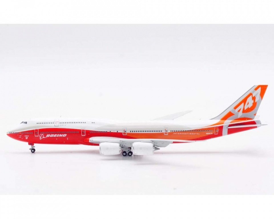 www.JetCollector.com: Boeing B747-8 House Colors Sunrise 1:400