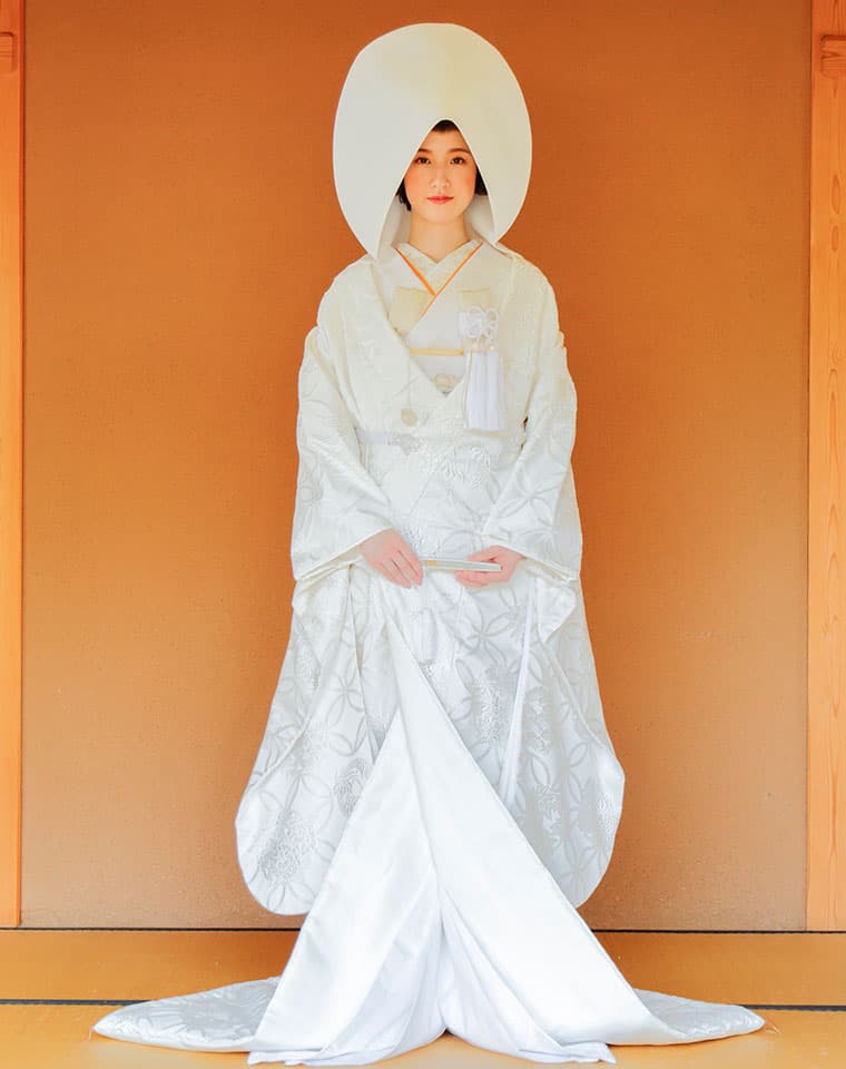 和装白無垢コーディネート・伝統を活か現代花嫁｜群馬県神社で挙げる