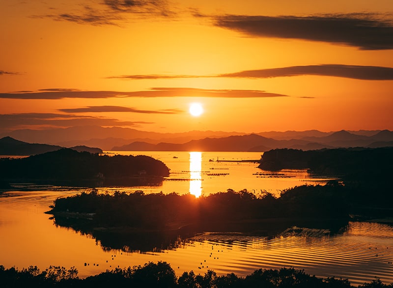 英虞湾や間崎島に沈むフォトジェニックな夕日！|日本の絶景 JTB 感動の