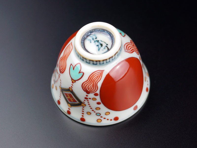献上手古伊万里焼】ぐい呑み 染錦本金赤玉瓔珞紋 - JTOPIA