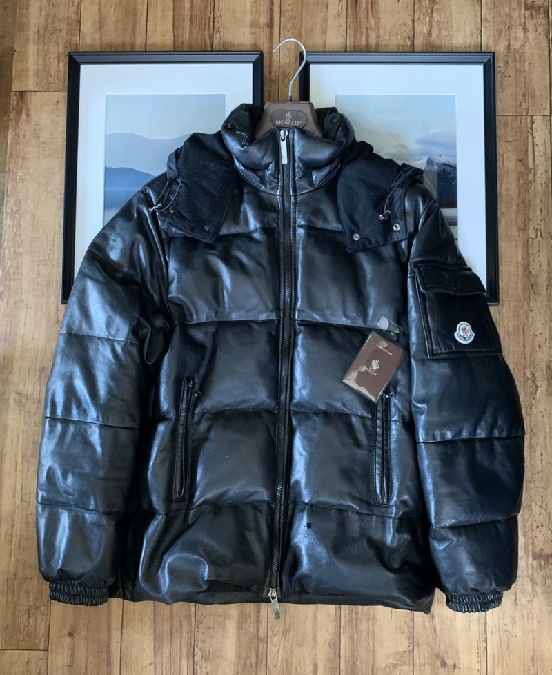 MONCLER（モンクレール）BAZILLE バジーレ レザーダウンジャケットの