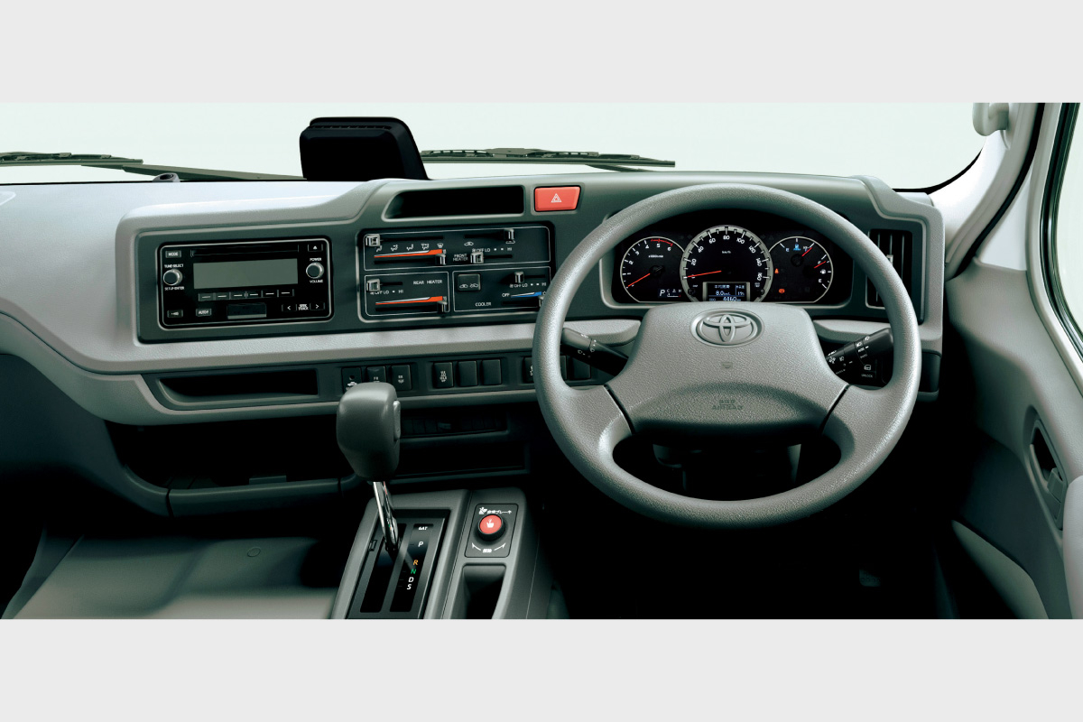 コースター | 価格・グレード | すべての人に移動の自由と楽しさを