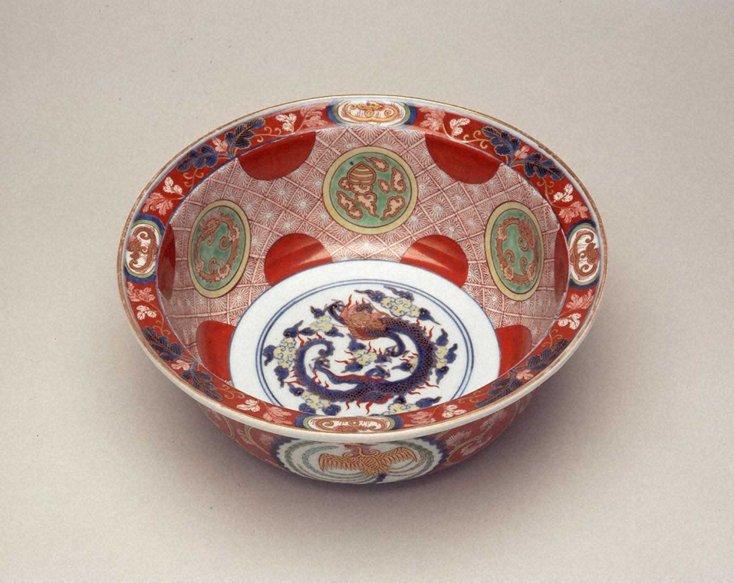 eyeknow74 八郎手赤絵金彩 雲龍牡丹文 皿 三客 D R6039 eyeknow74 八郎