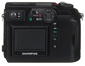 オリンパス ニュースリリース： 総画素数334万画素CCDの高精細画像を