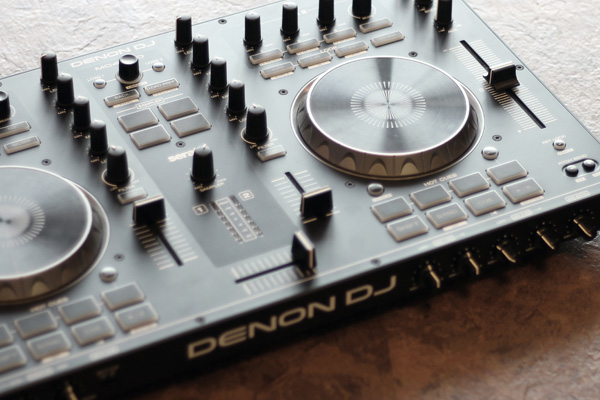 DENON DJのPCDJコントローラー MC4000のご紹介。