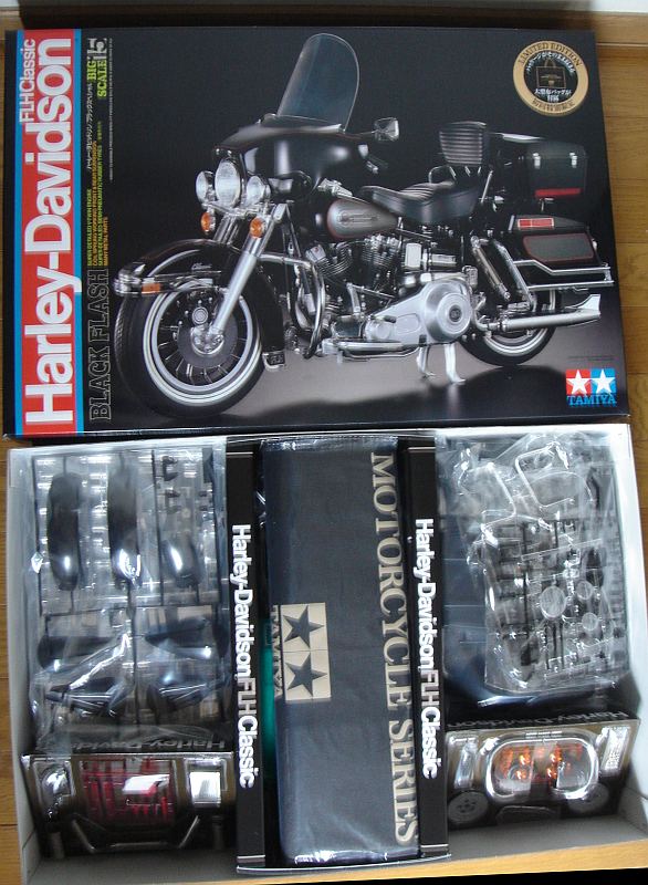 Harley-Davidson FLHClassic BLACK FLASH (タミヤ 1/6) – 趣味の部屋