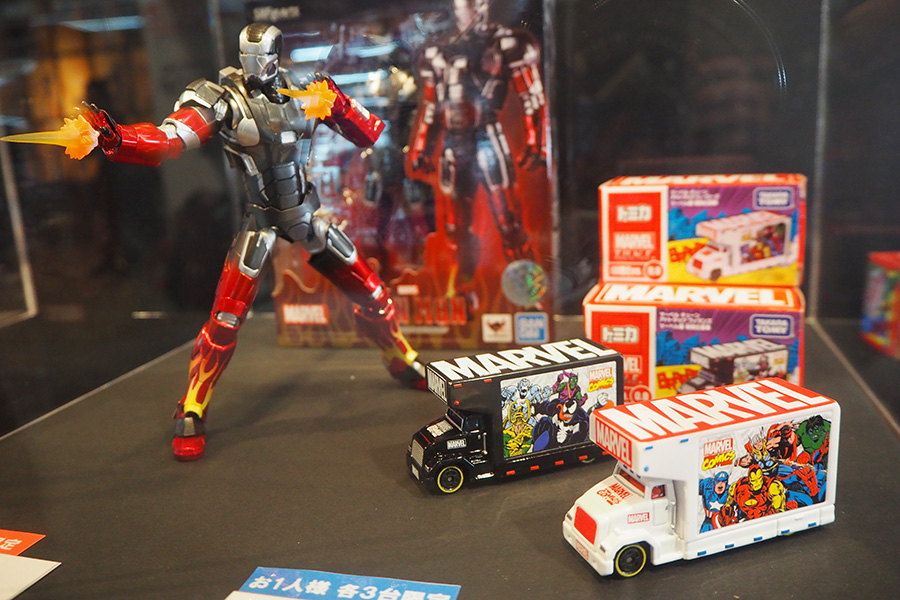 マーベル大阪限定グッズ、高額商品も人気 | Lmaga.jp