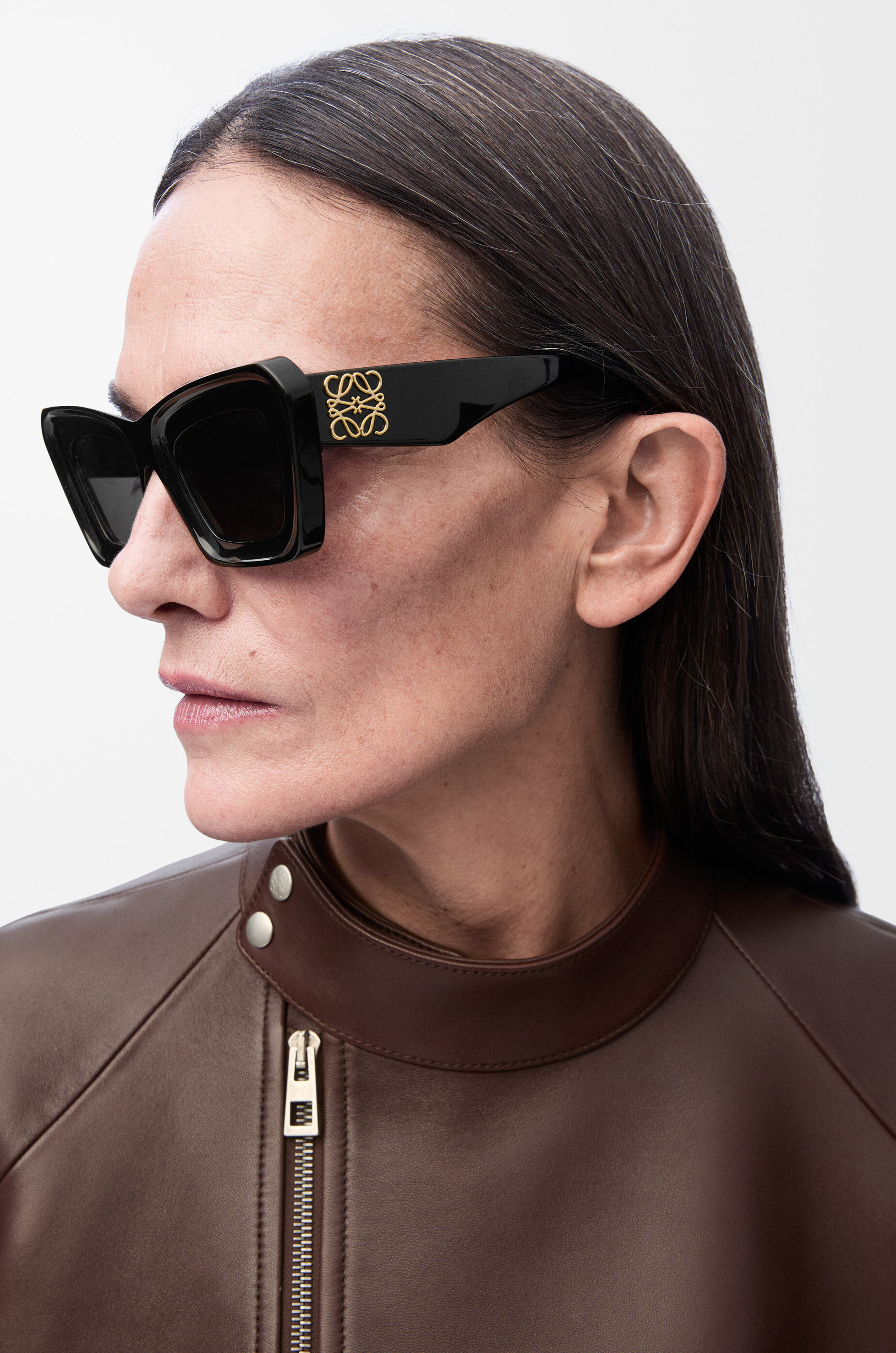 キャッツアイ サングラス ブラック - LOEWE Japan official website