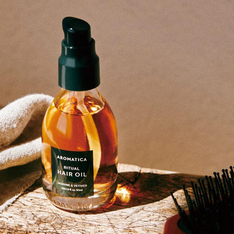 リチュアルヘアオイル ジャスミン&ベチバー 50ml: コスメ