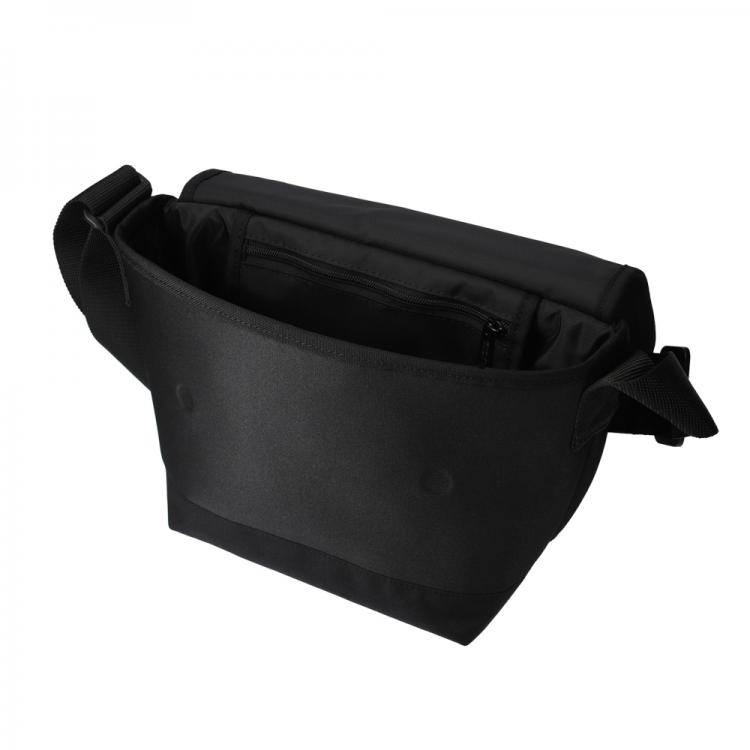 メッセンジャーバッグ ブラック マンハッタンポーテージ【ロフト限定