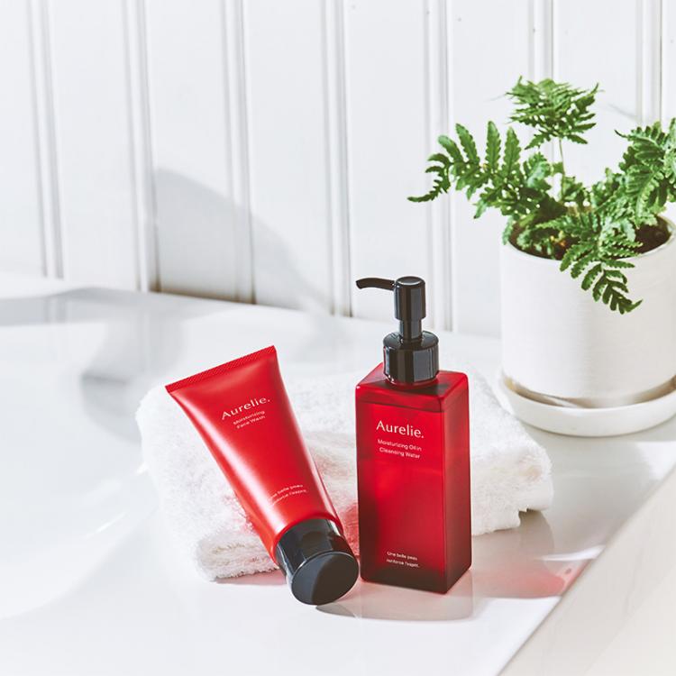 モイストオイルインクレンジングウォーター 150ml: コスメ