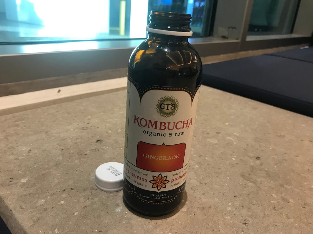 ハワイ女子ひとり旅で、1週間毎日「コンブチャ」を飲んでみた