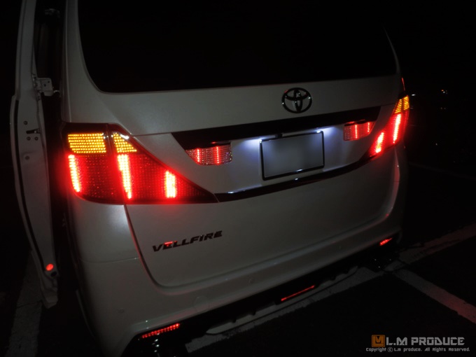 No.49-20アルファード テールランプ - LED加工 LEDテール 流星