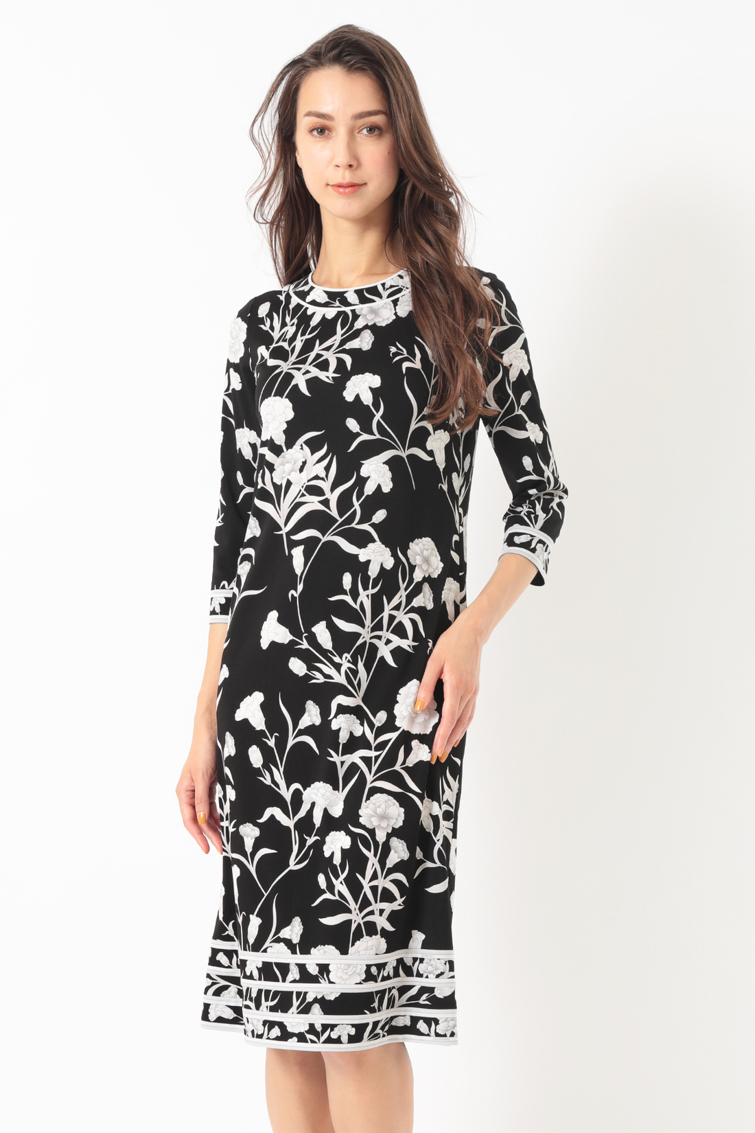 ワンピース F52G301401｜レオナール 公式オンラインショップ