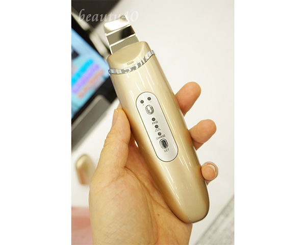 毛穴ウォータークリーンEMSリフト 商品詳細 毛穴ウォータークリーン