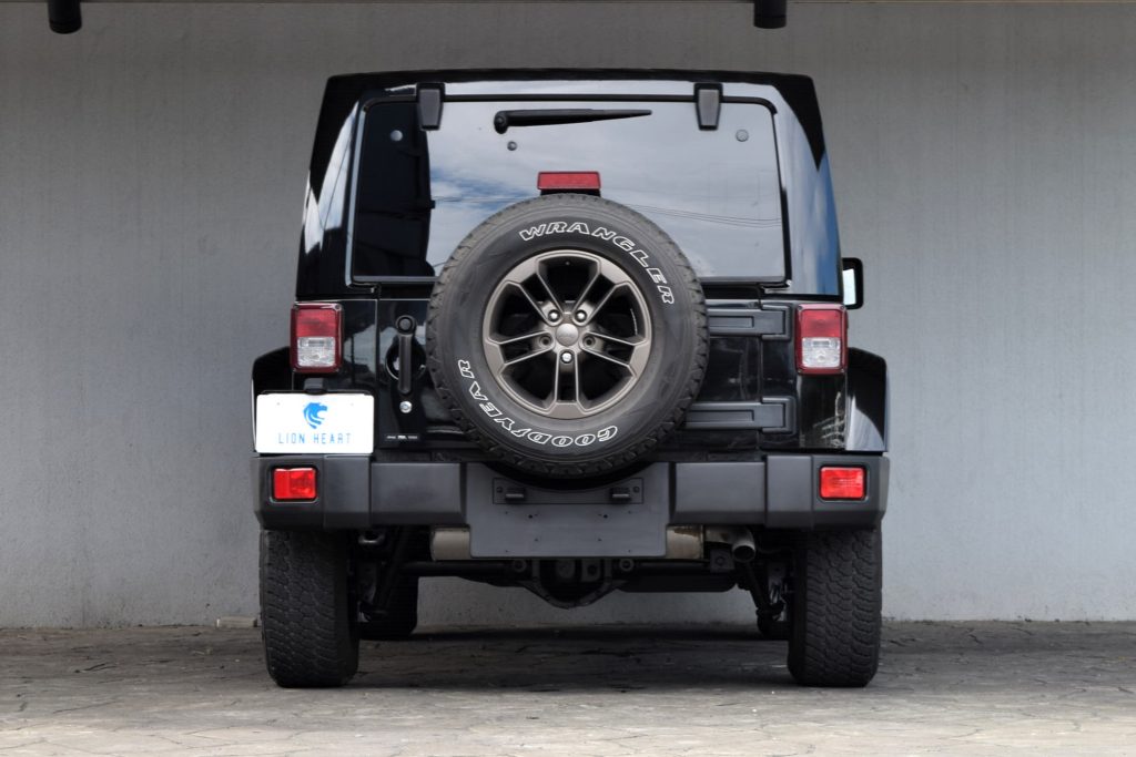 JEEP生誕75周年を記念した150台限定車 Jeep JKラングラー