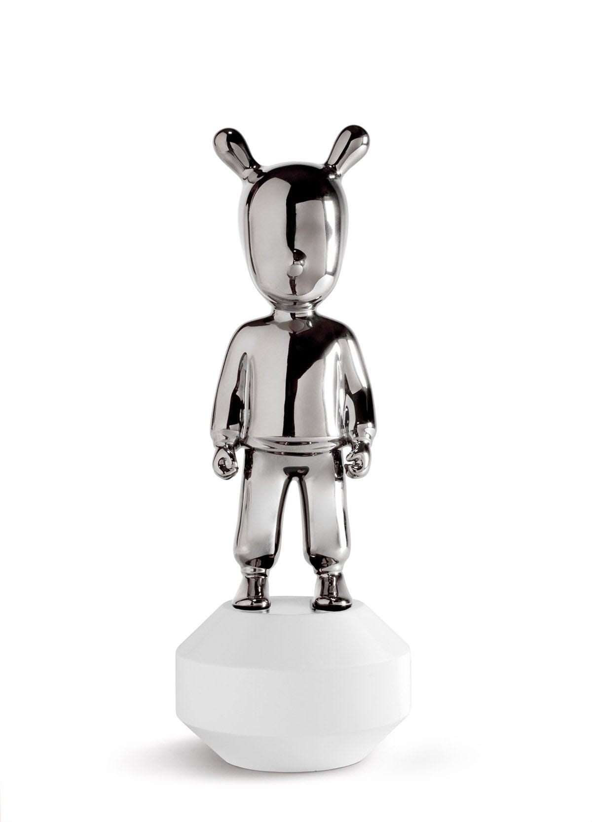 The Silver Guest Figurine. Small Model. | Lladró® USA