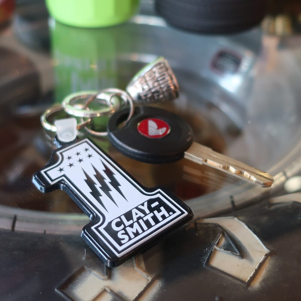 バイクに映える！ CLAY SMITHから「アメリカンキーリング」2種が登場