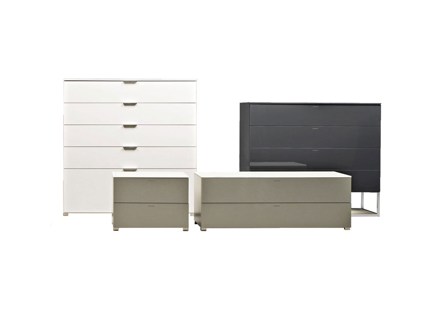 Modern wood chests of drawers and bedside tables - 909 - Molteni&C