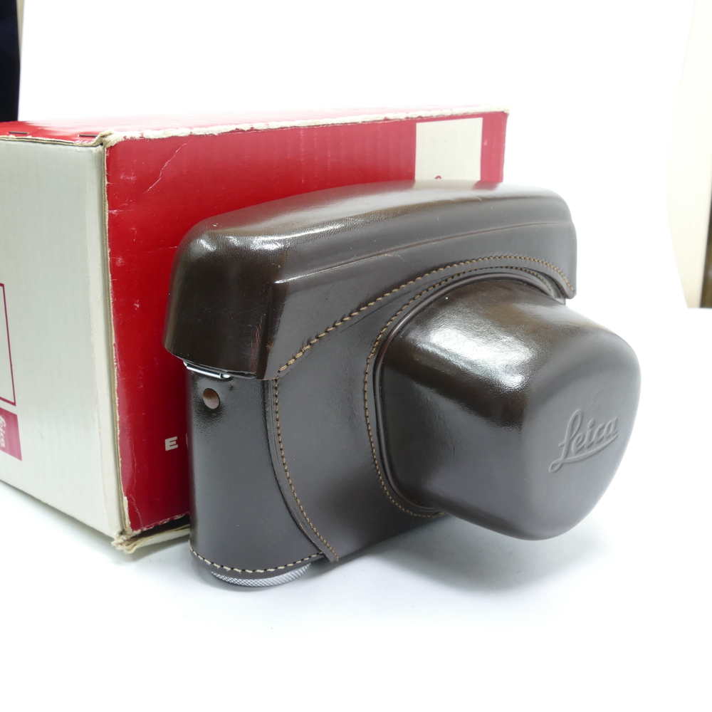 Leica M3: Minty model and a stunning rare lens arrive in the mail