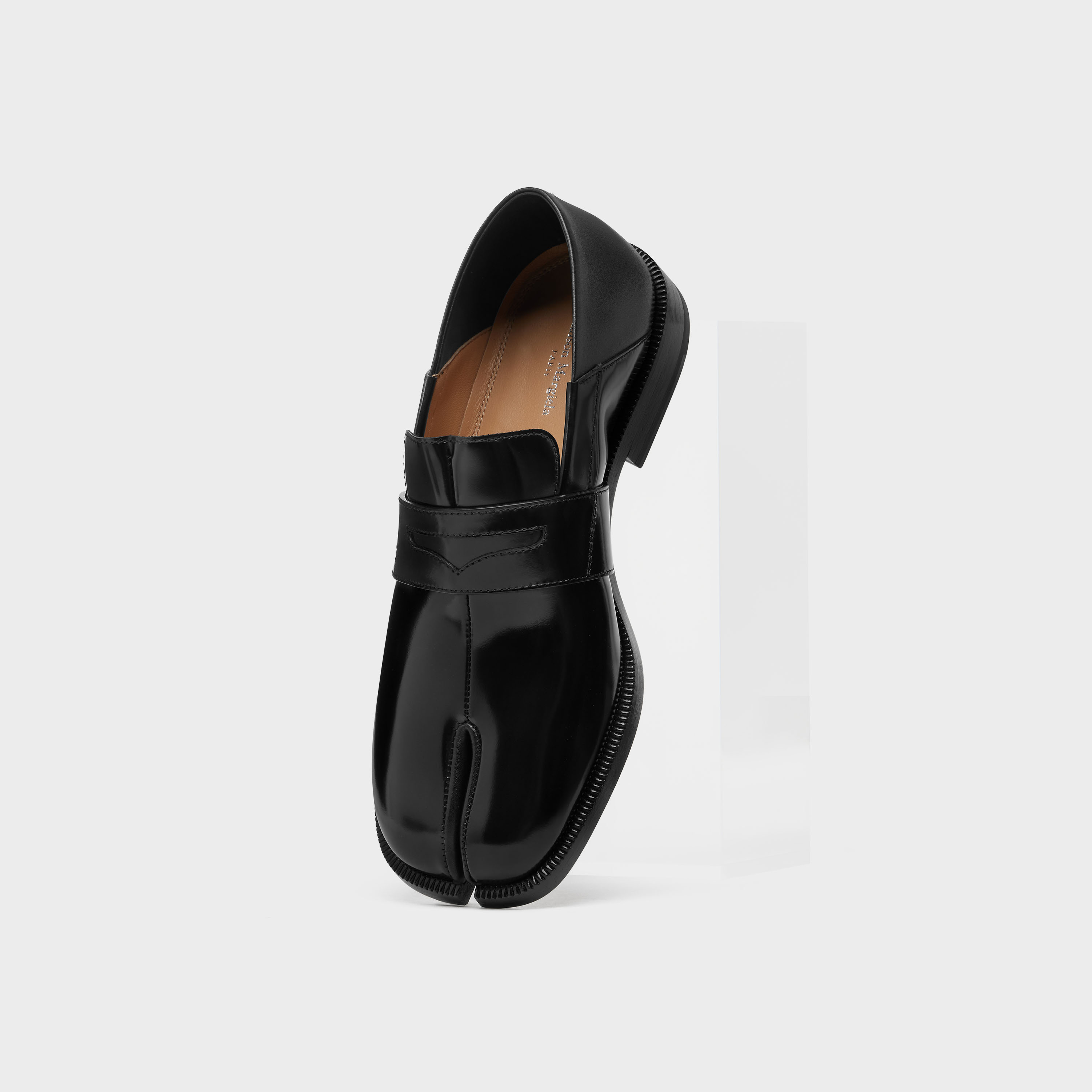 Women's Black Leather Tabi Loafers | Maison Margiela