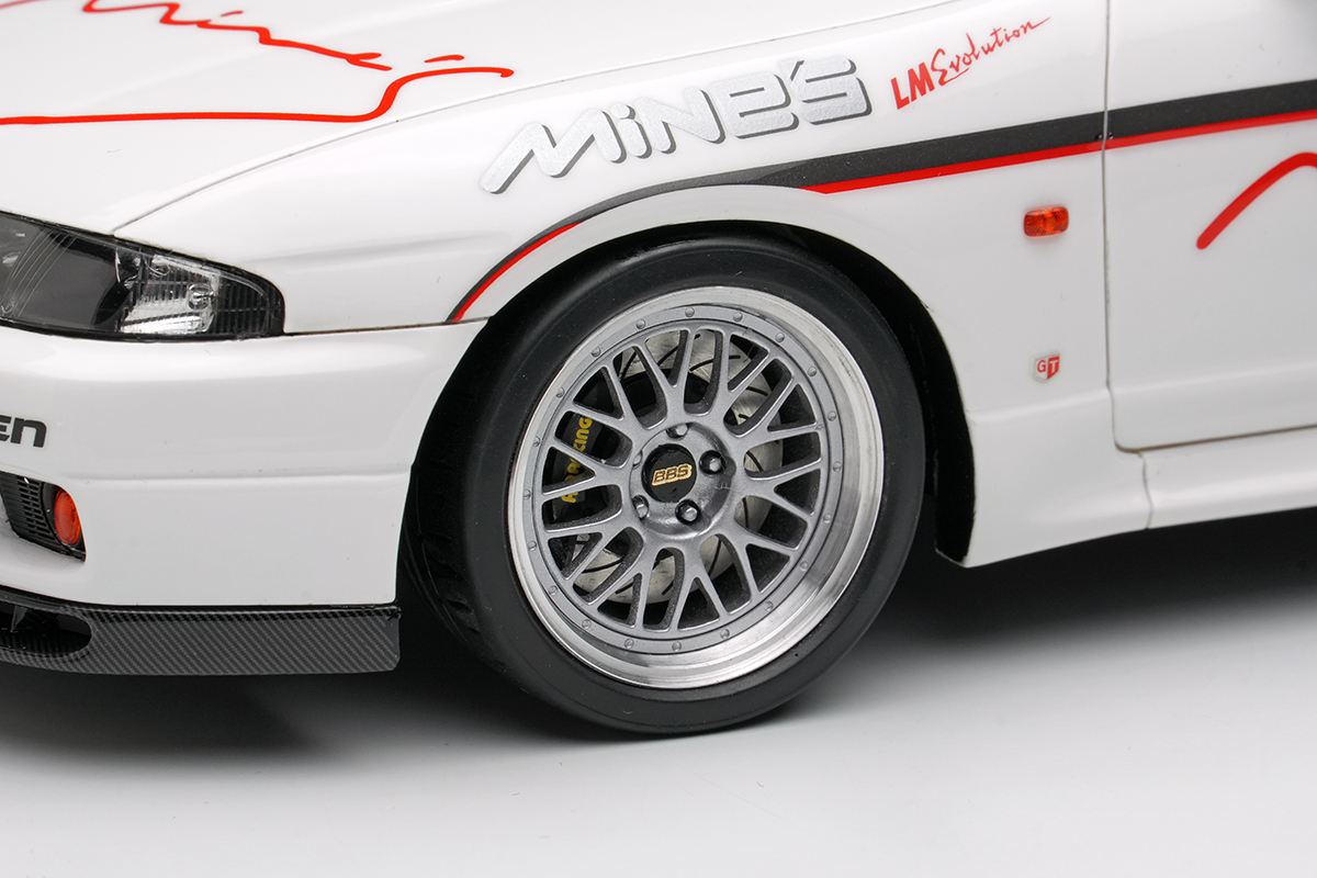 Make Up Co., Ltd. / Mine's Skyline GT-R(BCNR33)