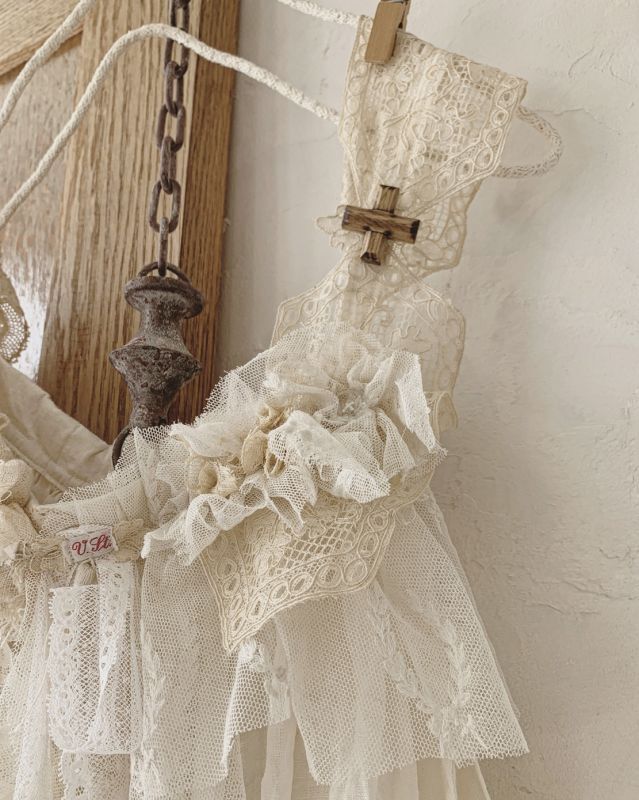 pollenbienco／アンティークレースのギャザーキャミソール - MARCHE