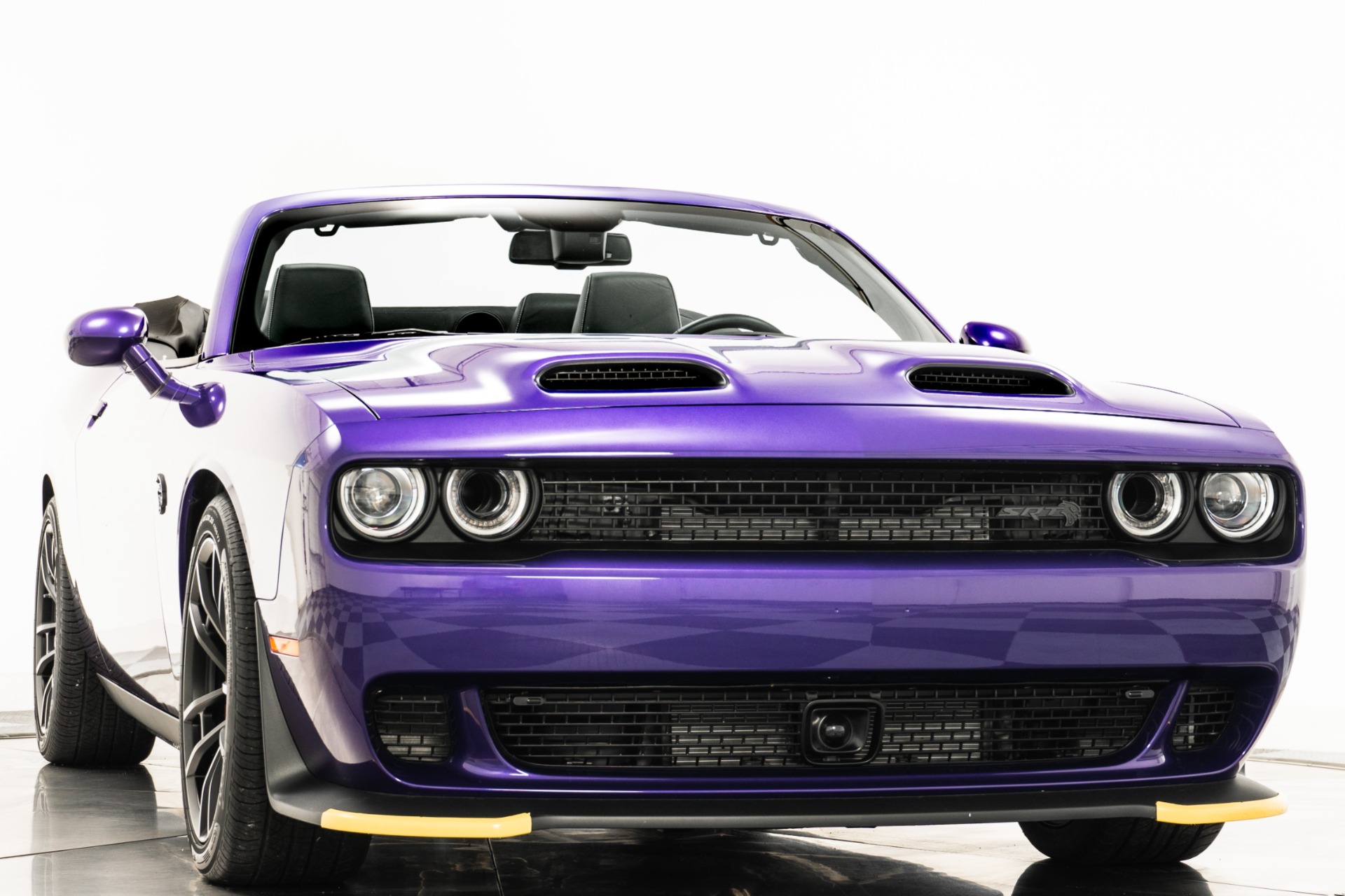 Plum Crazy Pearl Coat 2023 Dodge Challenger SRT Hellcat Jailbreak