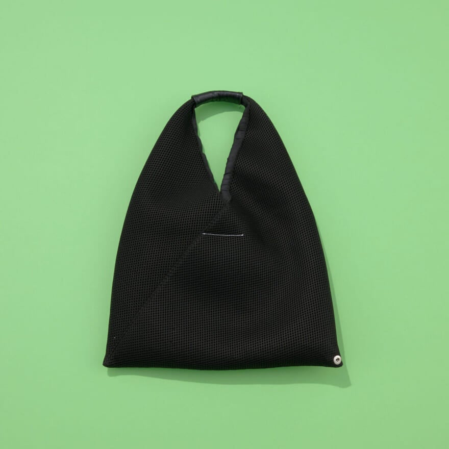 エムエム6 メゾン マルジェラ」の“Japanese bag”はメッシュが愛用の