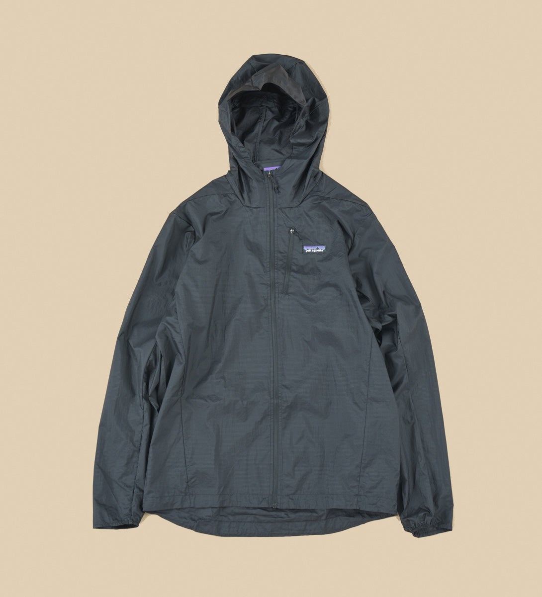 パタゴニア」の秋におすすめの“黒名品”5選。20年以上愛される定番