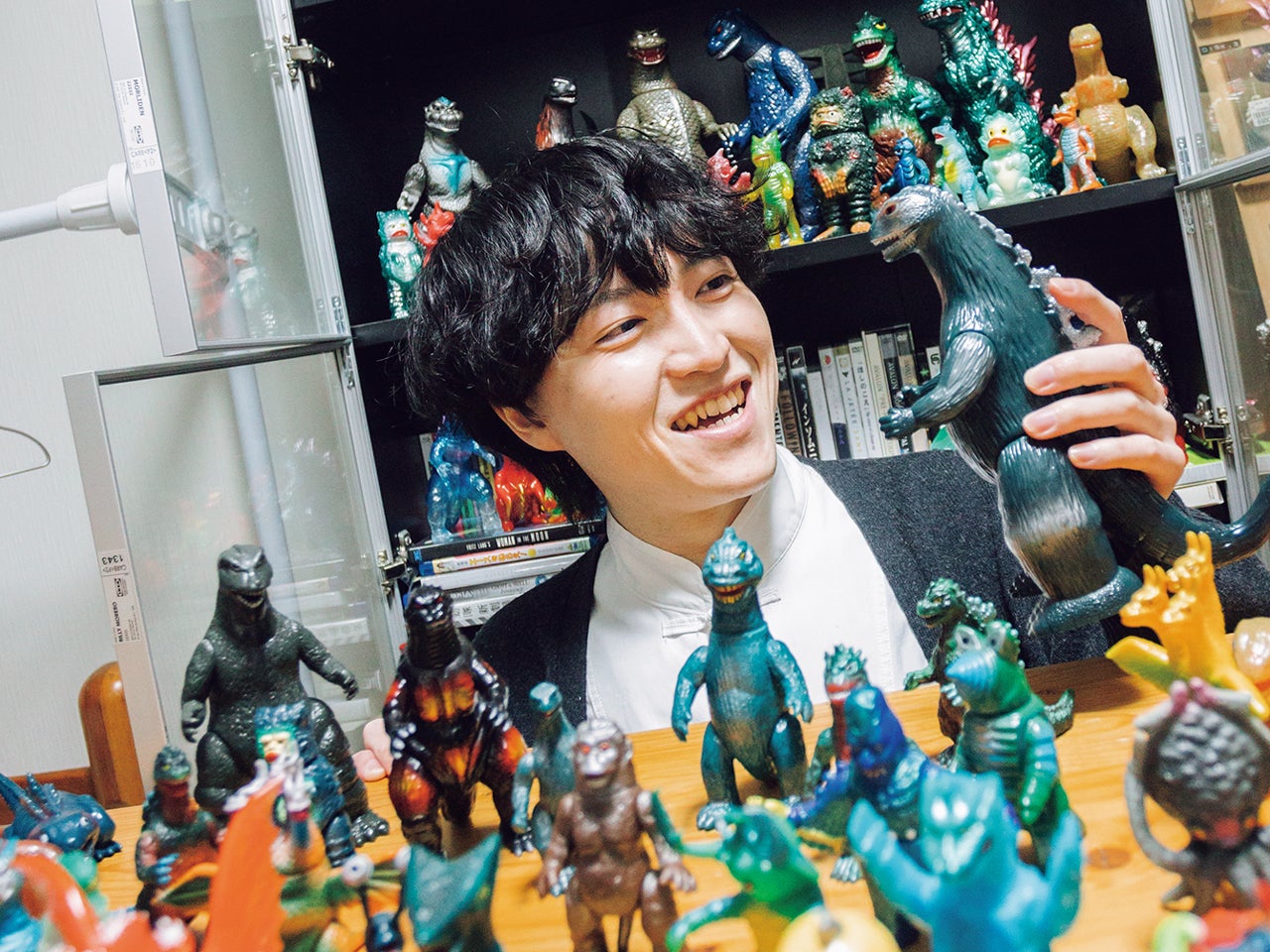 昭和ソフビ沼」にハマった人の実態。「怪獣なのにかわいすぎて見てる