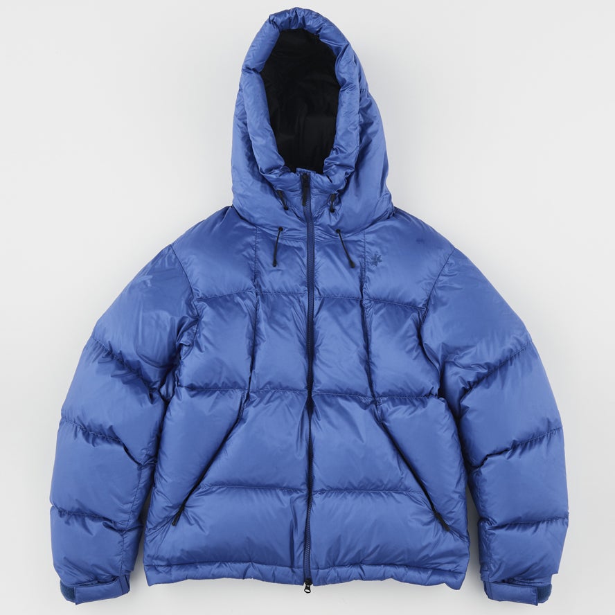 モンベル」の超軽量800フィルパワー、「ザ・ノース・フェイス」の