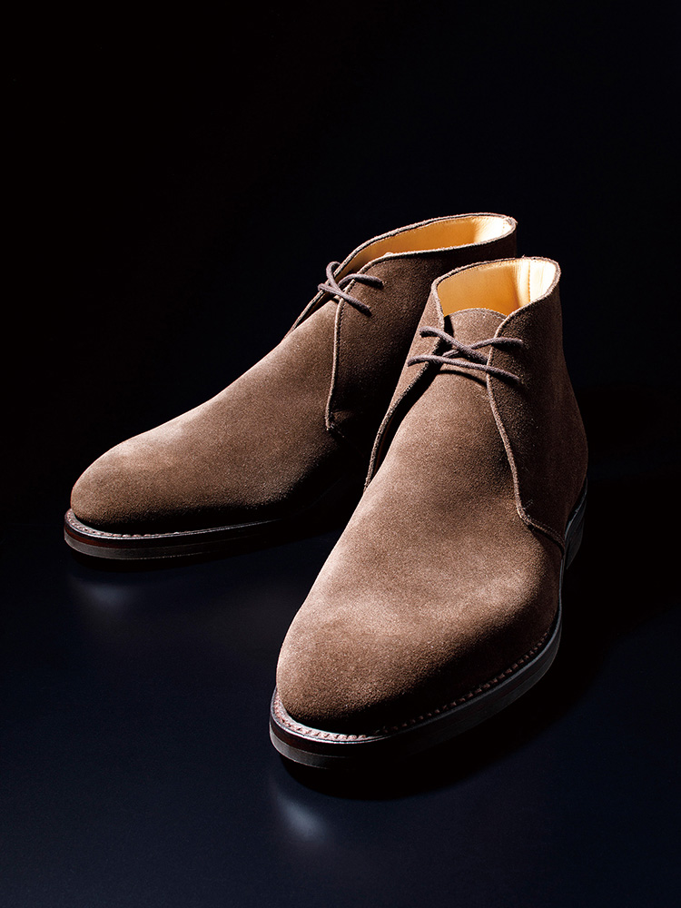 10年選手のチャッカブーツは「クロケット＆ジョーンズ チャートシー