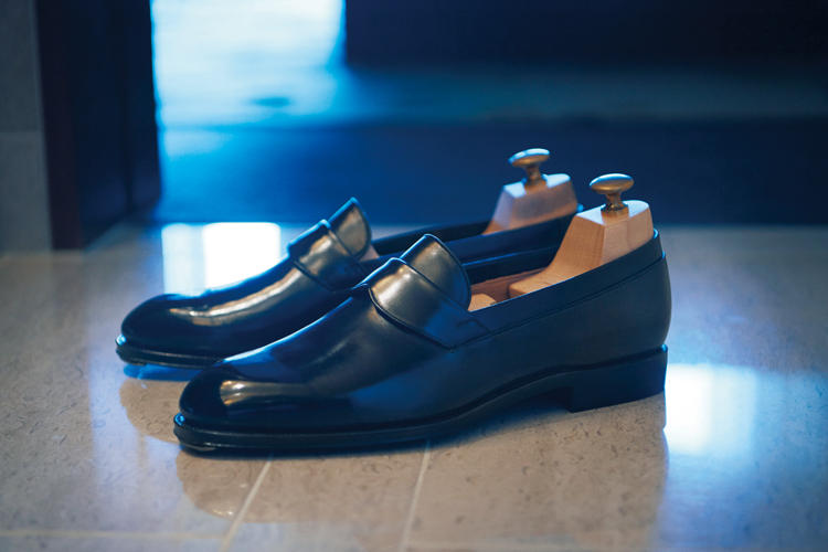 履けば分かる、語り靴【カルマンソロジー】のオペラローファー | MEN'S