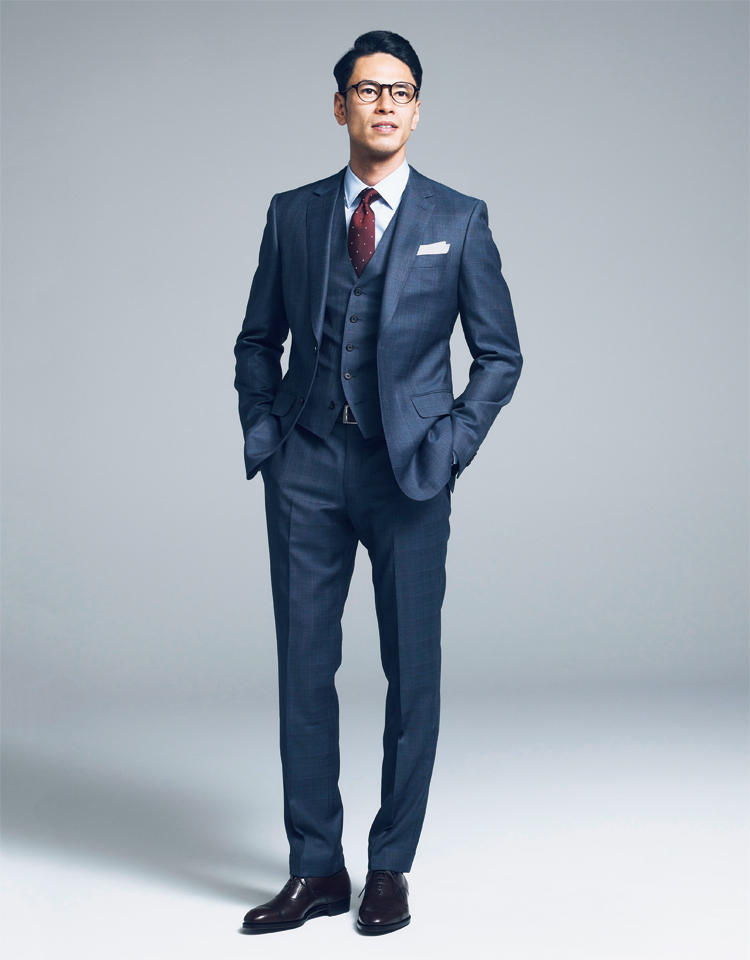 3ピーススーツのベスト、「誰でもお洒落に着られる」のはこんなカタチ