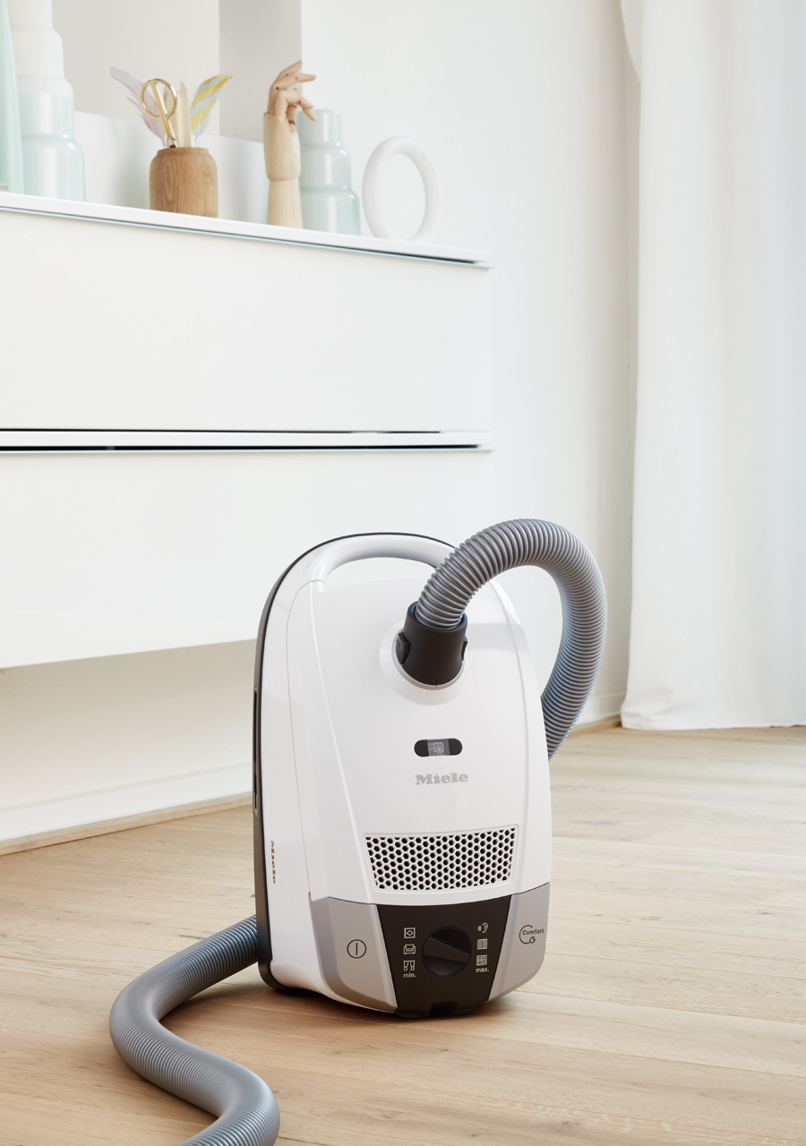 ミーレ掃除機Compact C2