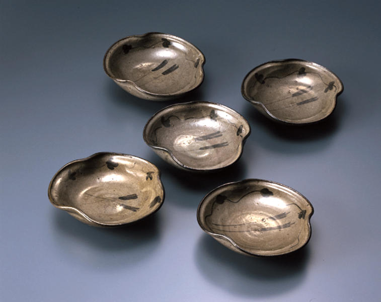 絵唐津矢文向付 - MIHO MUSEUM