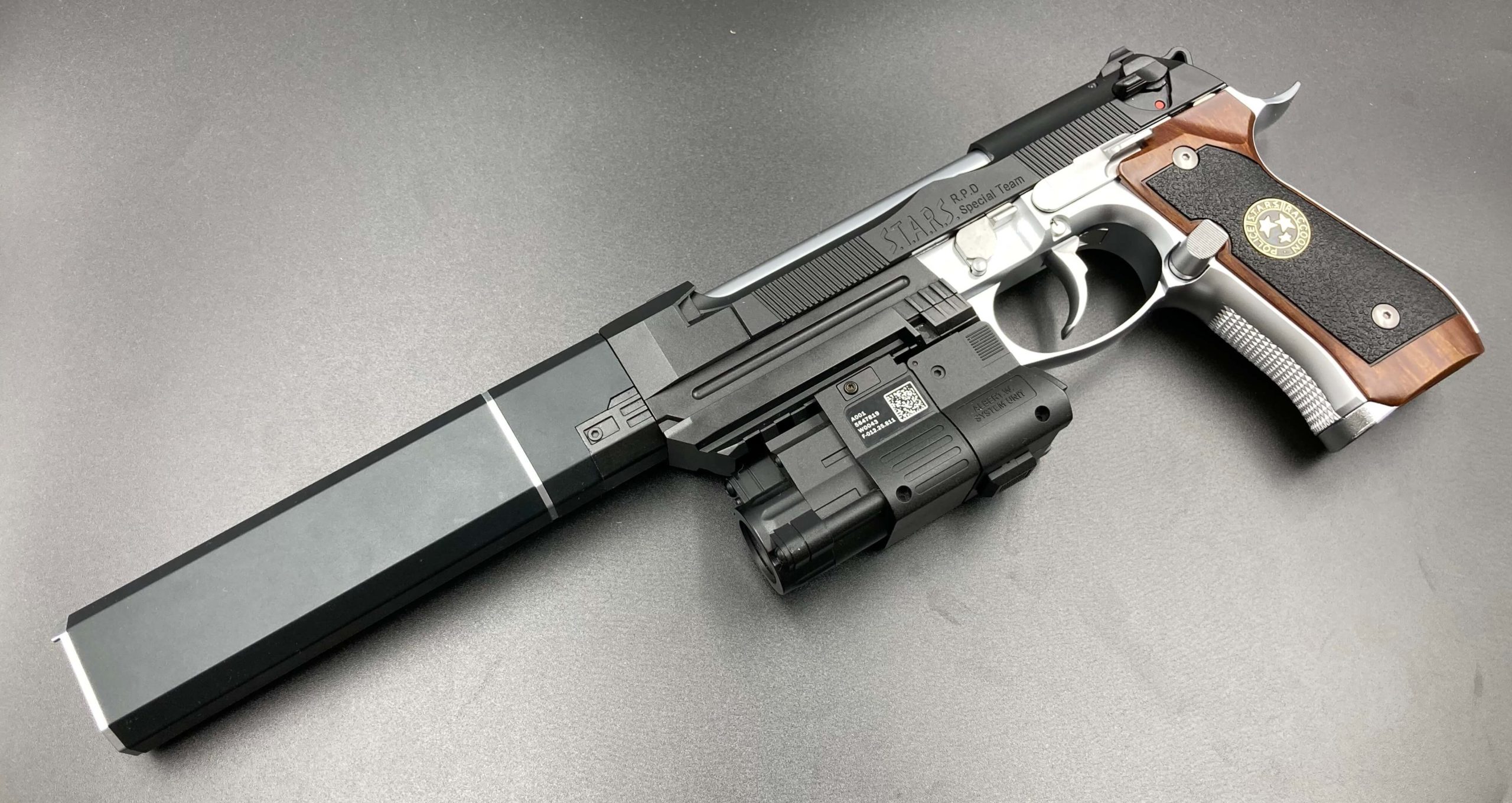 サムライエッジ ウェスカーモデル01をレビュー！バイオハザード7で活躍