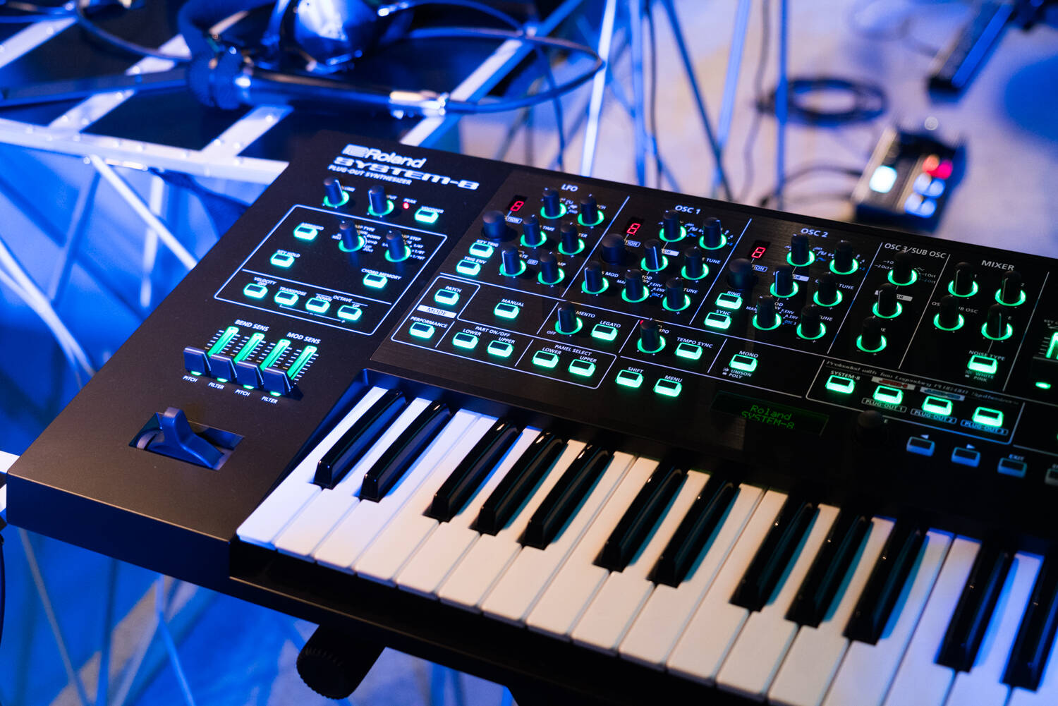 Roland SYSTEM-8 オリジナルアナログモデリングシンセに加え、JUPITER