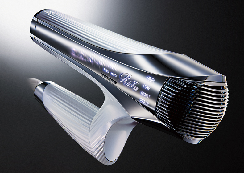 海外でも使えるマルチボルテージ仕様の ReFa BEAUTECH DRYER SMART W